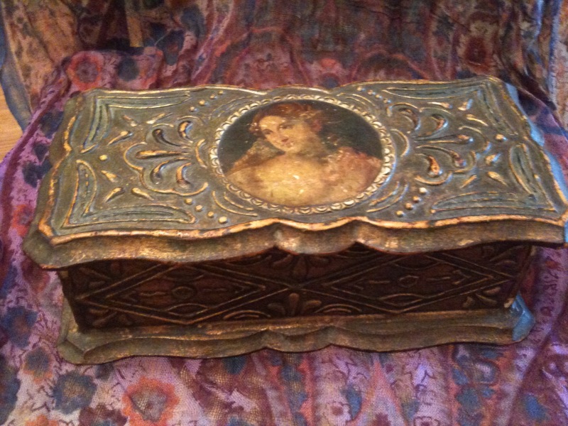 Selle pildi alt-atribuut on tÃ¼hi. Failinimi on decoupage_florentine_style_box-1.jpeg